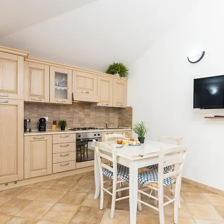 Appartement Bynos Pool - Primo Piano